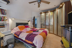 Bedroom- click for photo gallery